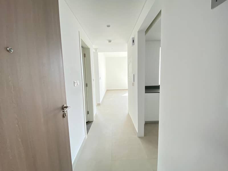 المعيشة الفاخرة l العلامة التجارية الجديدة l سبيشس l 1 BHK Apartment l الجادة