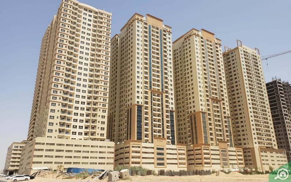 Apartment for sale in a prime location in the heart of Ajman, partial sea view