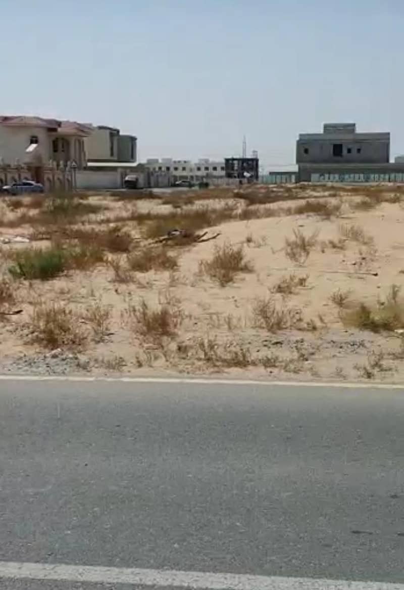For sale a good residential land 20 thousand feet in Hoshi Sharjah