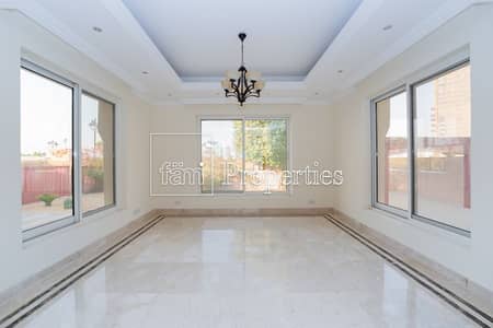 5 Bedroom Villa for Rent in The Villa, Dubai - Spacious 5BR l Walkiing to Spinneys | Vacant
