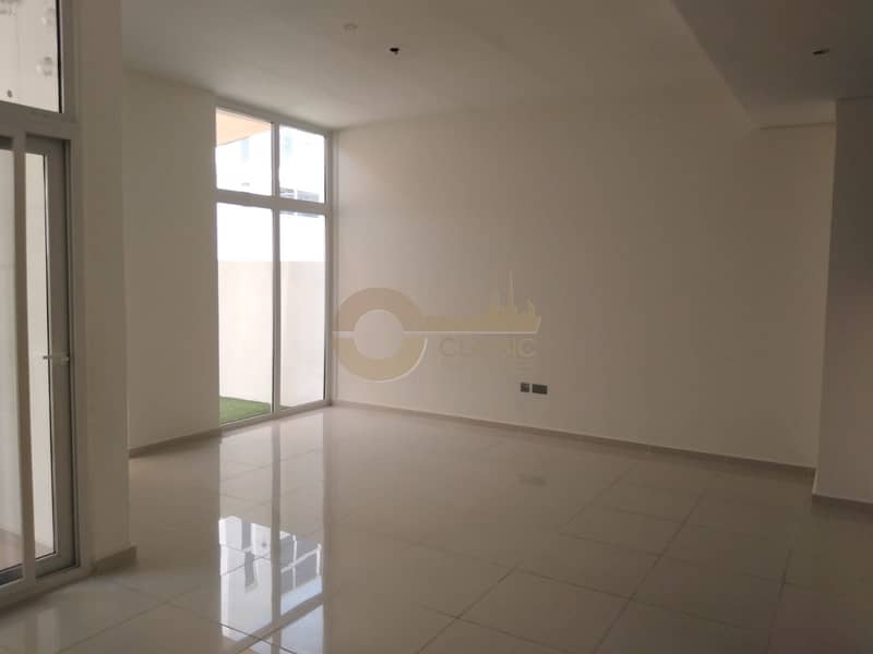 Great Deal | 3Bedroom | Balcony | 85k | Rent