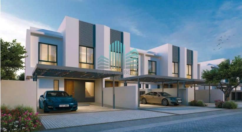 A MUSTT HAVE TOWNHOUSE IN A GATED COMMUNITY | COMPLETE FACILITIES | WITH MAIDS ROOM