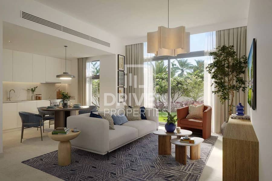 Luxury Villa With Modern Layout | Resale
