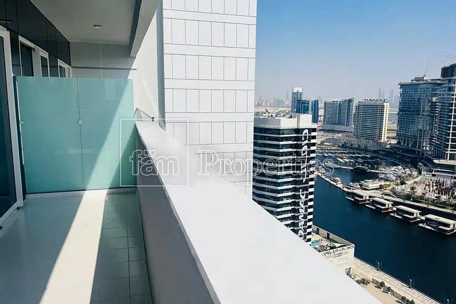 Modern apt | FULL CANAL VIEW |