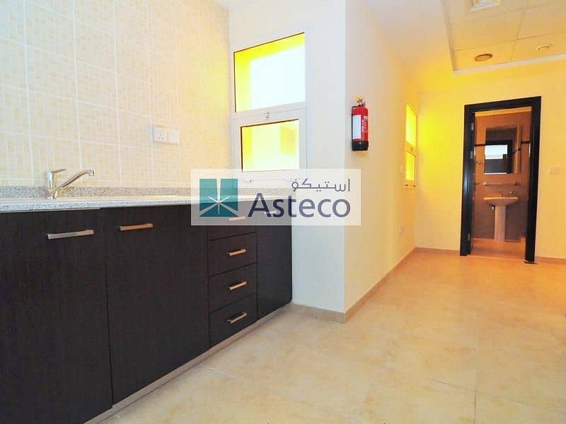 8 Spacious 3 Bed with Balcony and Terrace