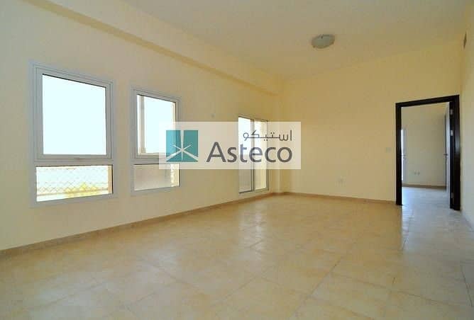 3 Closed Kitchen | Balcony | Spacious 1 Bed