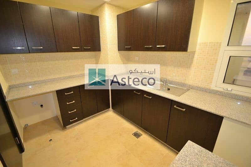 5 Closed Kitchen | Balcony | Spacious 1 Bed