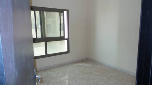 فلیٹ 2 غرفة نوم للايجار في مدينة الإمارات‬، عجمان - صالة غرفتين نوم مجانية لمدة شهر كامل جاهزة للسكن 15000 مع دفعتين