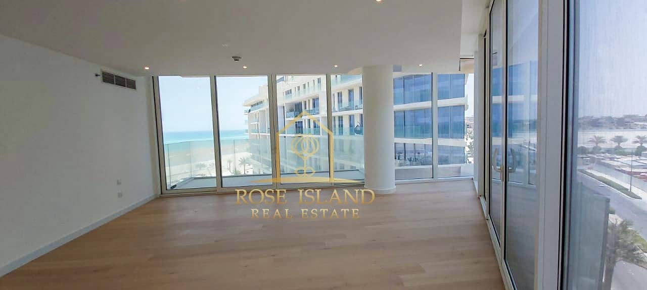 Fascinating Unit  | Sea  View |  Huge Layout