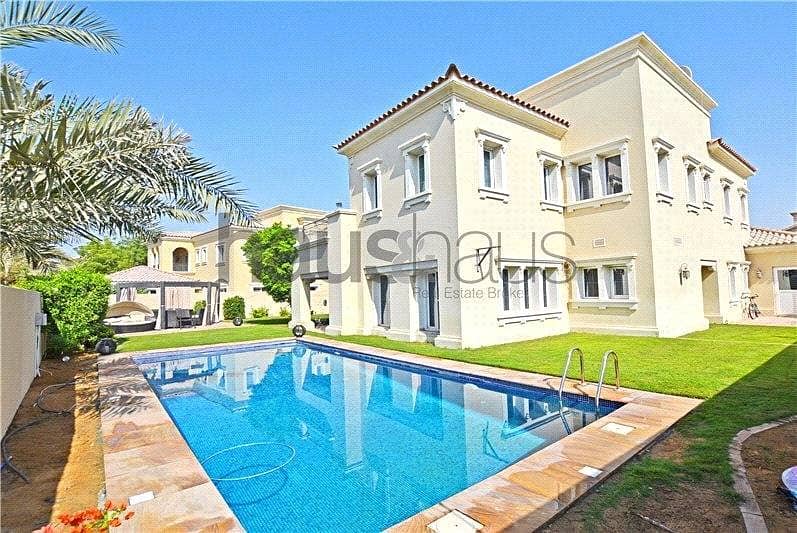 Stunning B1 | Private pool | Available now