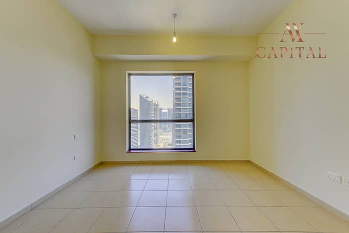 4 2 BR Store | High Floor | Marina View | Location