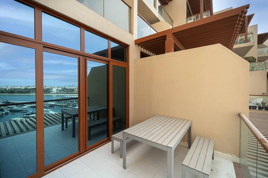 7 Sea View I Balcony | Well Maintained