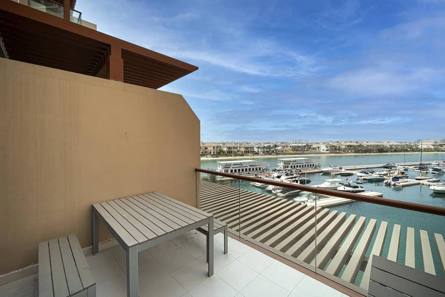 8 Sea View I Balcony | Well Maintained