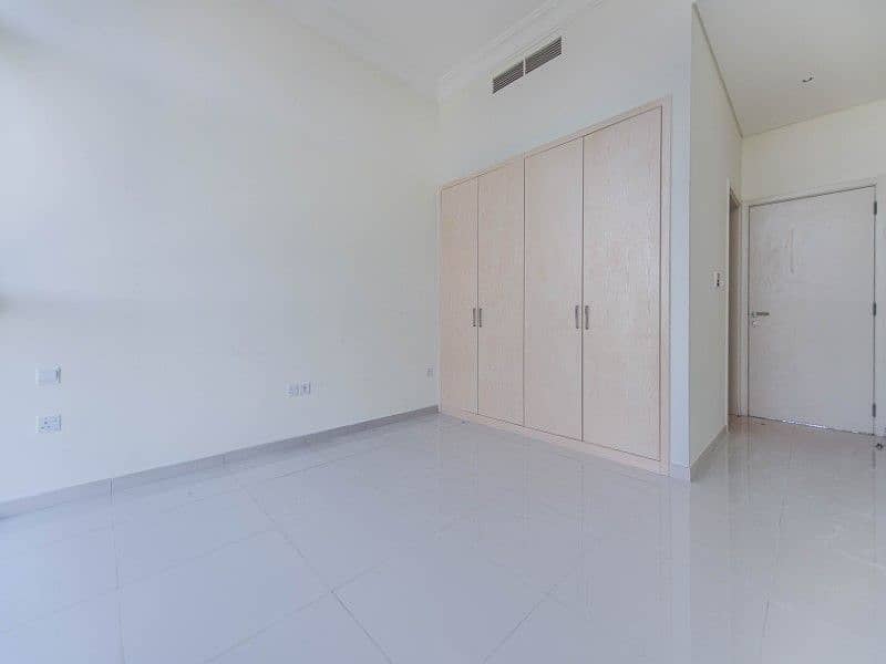 9 Corner 3 bed | THL | Single row