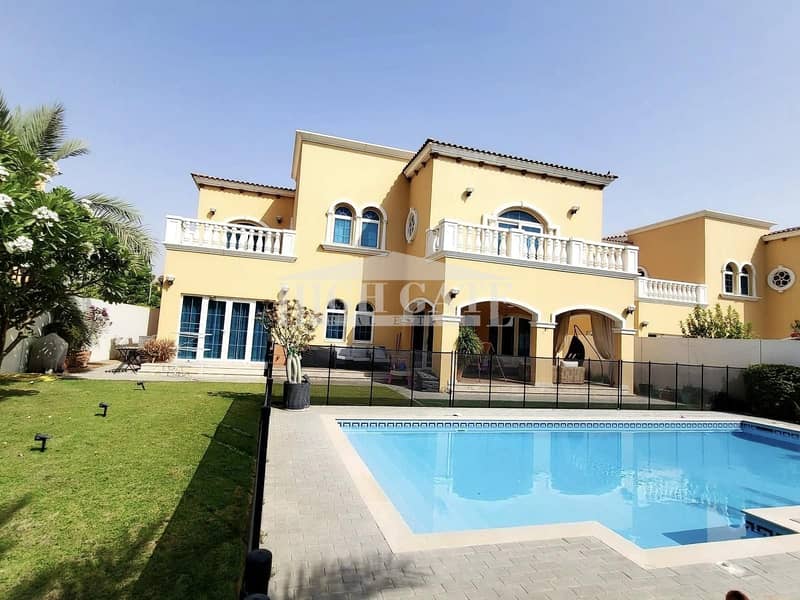 Sensational Stunning 5Br  With Private Pool