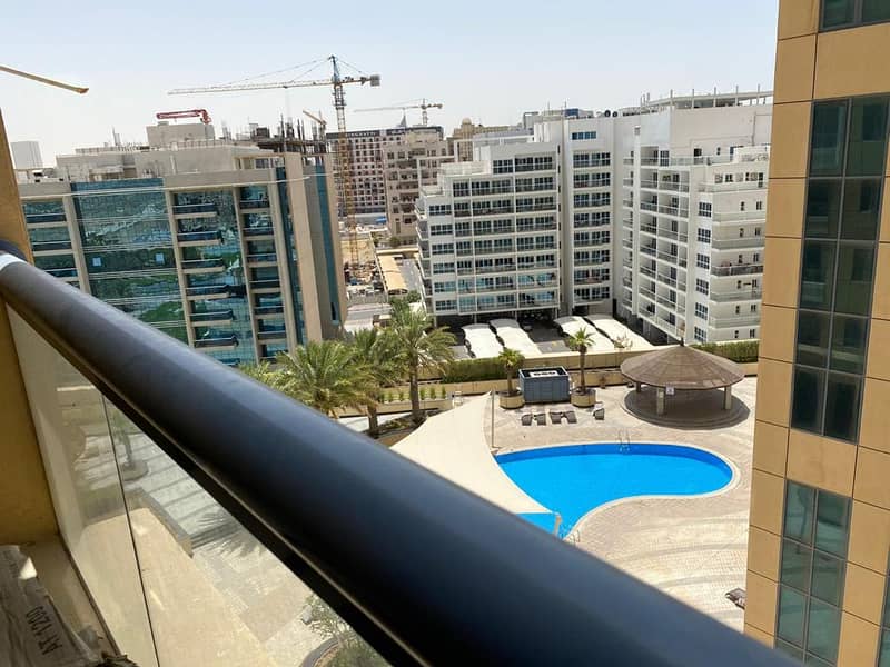 Well Maintained || Chiller Free  1BHK || Pool View