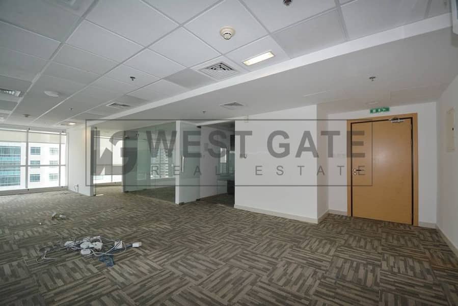 Fully-fitted w/ Partitions and best-priced office space