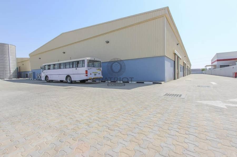 位于迪拜投资园区（DIP） 的仓库 98000 AED - 6549254