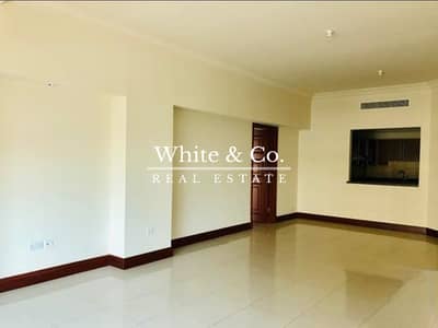 1 Bedroom Flat for Rent in Palm Jumeirah, Dubai - Very Spacious | Unfurnished | Modern
