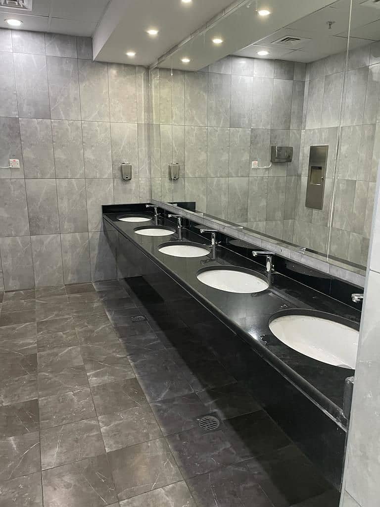 9 common area washroom 2