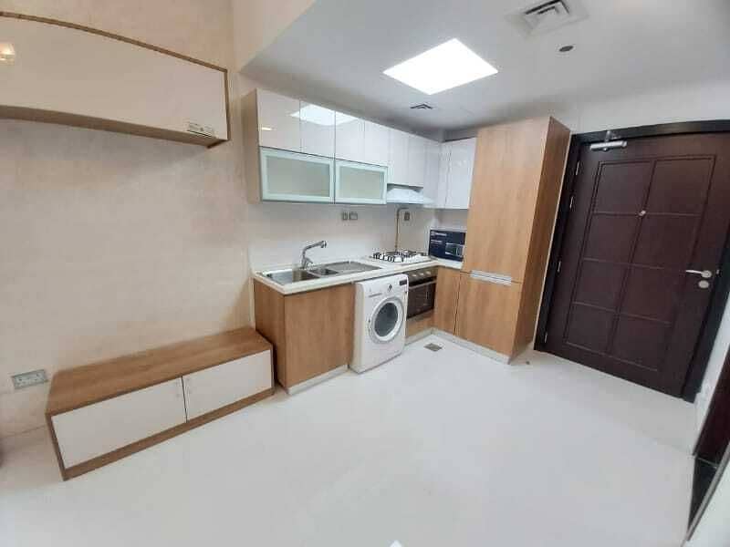 شقة في غلامز من دانوب الفرجان 40000 درهم - 6551179