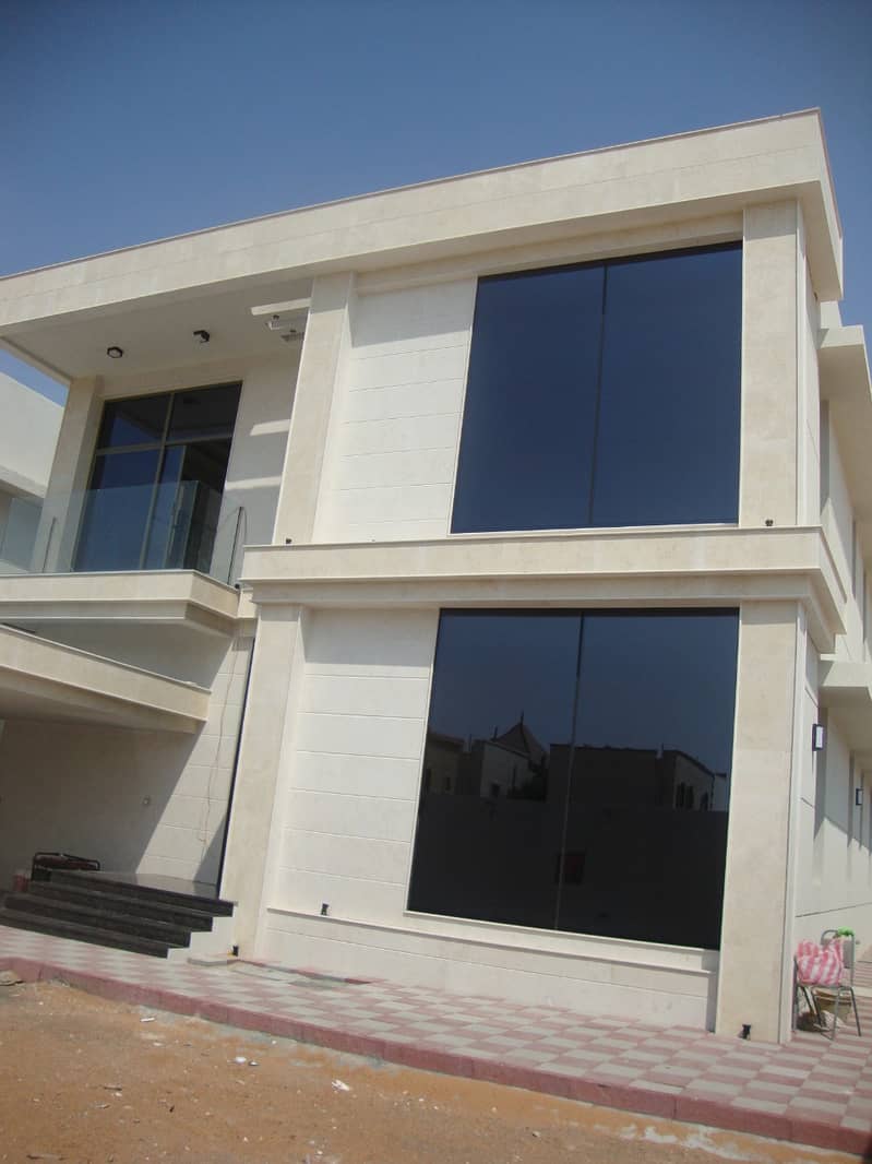 A unique opportunity - for urgent sale - in the most prestigious areas of Ajman - VIP finishing - modern modern design - without down payment - withou