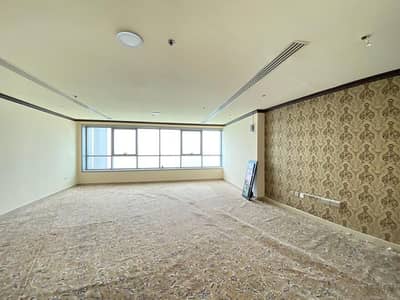 شقة 2 غرفة نوم للبيع في كورنيش عجمان، عجمان - شقة في برج الكورنيش كورنيش عجمان 2 غرف 720000 درهم - 6056870