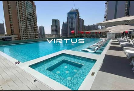 Studio for Rent in Business Bay, Dubai - Canal & Pool View - High Floor - Fully Furnished Studio