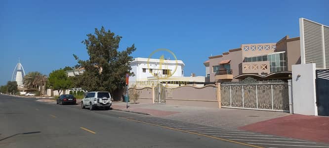 7 Bedroom Villa for Rent in Umm Al Sheif, Dubai - 7 Bed  Villa | Bright & Spacious | Vacant