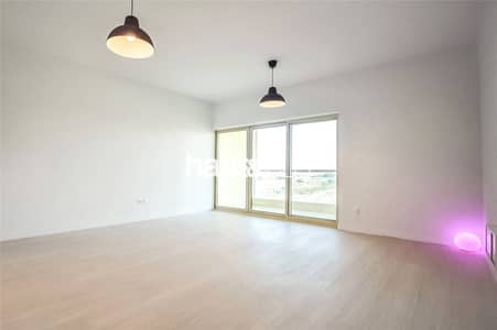 شقة 1 غرفة نوم للايجار في الروضة، دبي - شقة في العلقة 3 العلقة الروضة 1 غرف 100000 درهم - 4967078