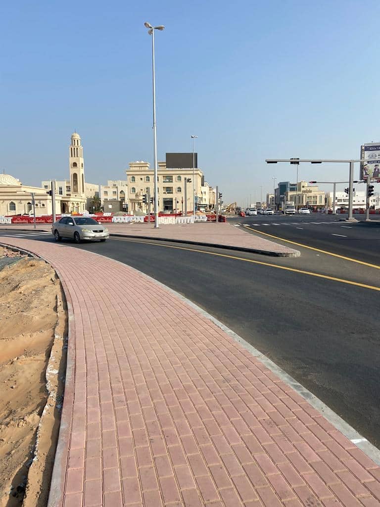 ارض تجارية  للبيع بحجم 76X76 متر على شارع الشيخ عمار بالقرب من المستشفى السعودي الالماني تصلح لإنشاء مول. معارض. ومستشفى عليها في موقع مميز جدا