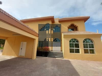 5 Bedroom Villa for Rent in Umm Suqeim, Dubai - Amazing 5BR+Maid | Independent Villa| with pool & Huge Garden