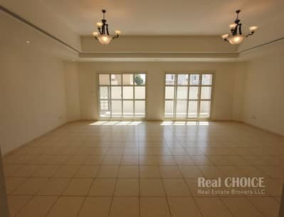 4 Bedroom Villa for Rent in Mirdif, Dubai - Spacious | Airy and Bright | Away From Flight Path