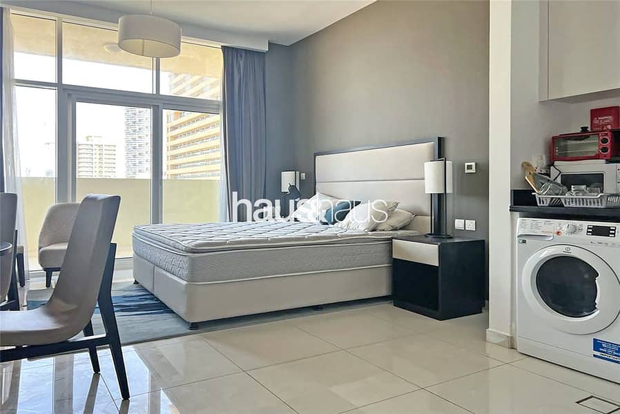 Fully Furnished | Private balcony | Bills Included