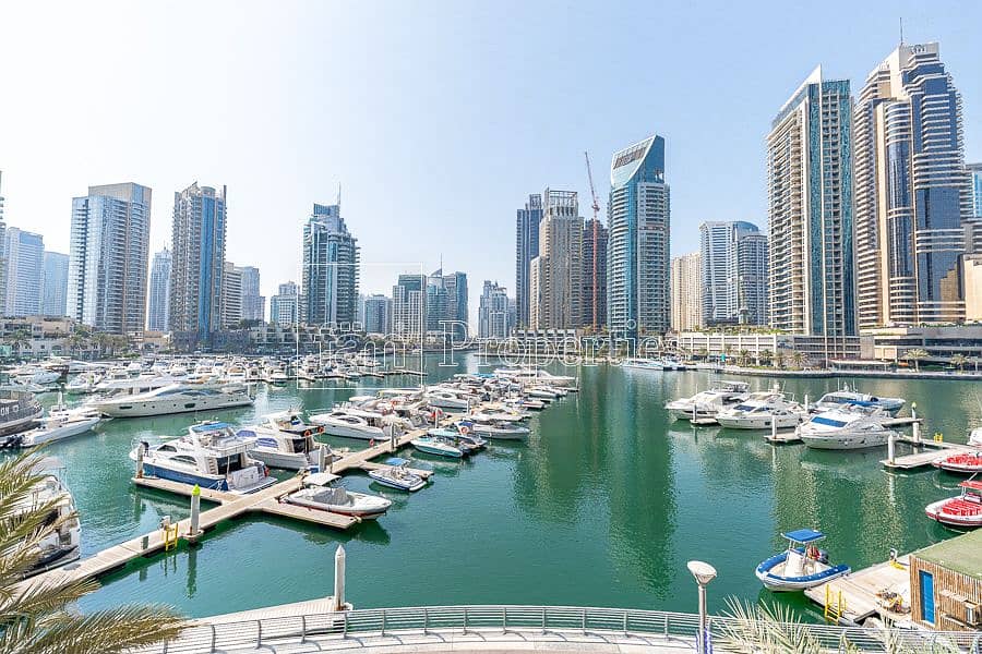 位于迪拜码头，滨海之门，滨海之门1号 5 卧室的别墅 1600000 AED - 6559955