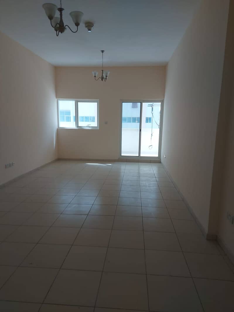 FOR SALE : 1BHK  WITH PARKING CLOSE KITCHEN RENTED 25000 JUST 5 MINUTE  AWAY OF FROM  AJMAN BEACH