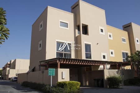 4 Bedroom Villa for Rent in Al Raha Gardens, Abu Dhabi - Private Garden | Maid Room | Spacious