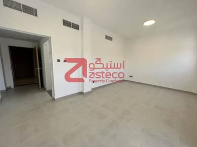 1 Bedroom Flat for Rent in The Gardens, Dubai - 1 Month Free I Close to Metro I Spacious Layout