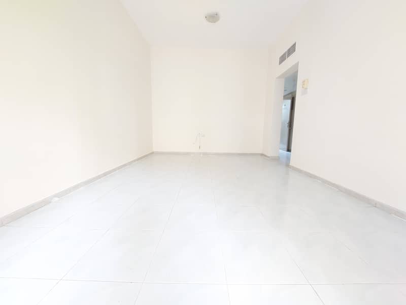 For bachelors 2bhk 29k Close to safeer mall 1month free