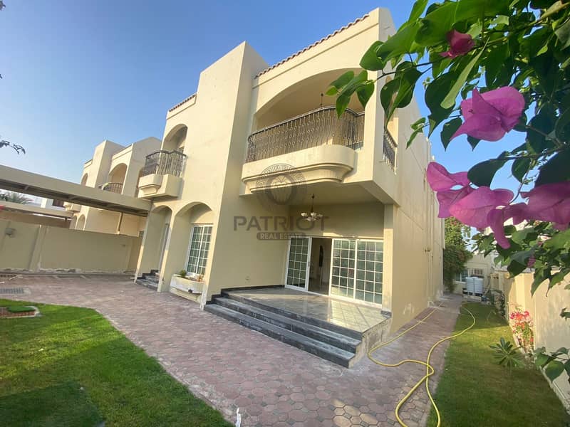 AMAZING BRIGHT 5BR MAIDS DRIVER PRIVATE GARDEN INDEPENDENT VILLA IN JUMEIRAH 2
