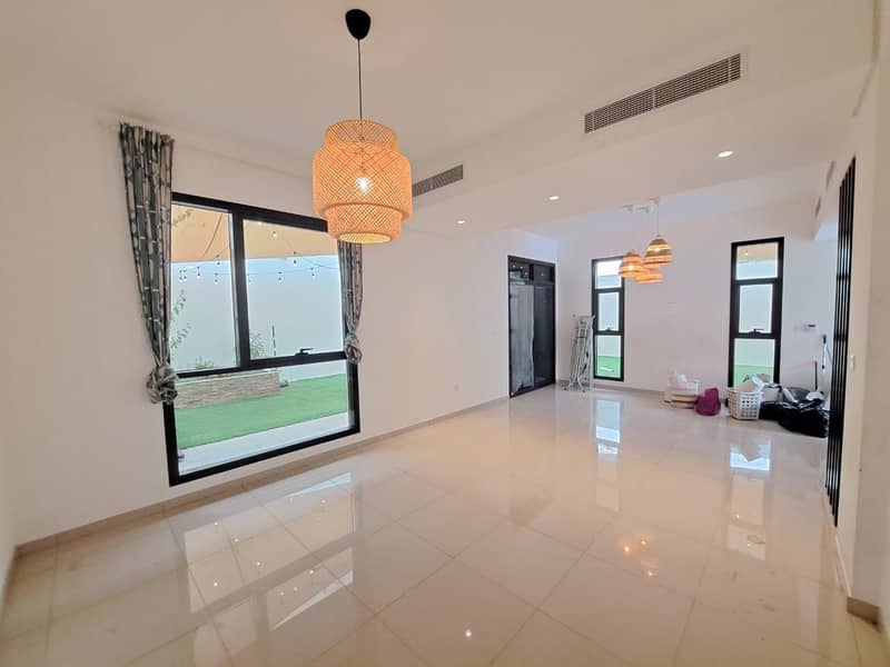 Brand New Spacious 3 Bedroom Villa Available For Rent in nisma