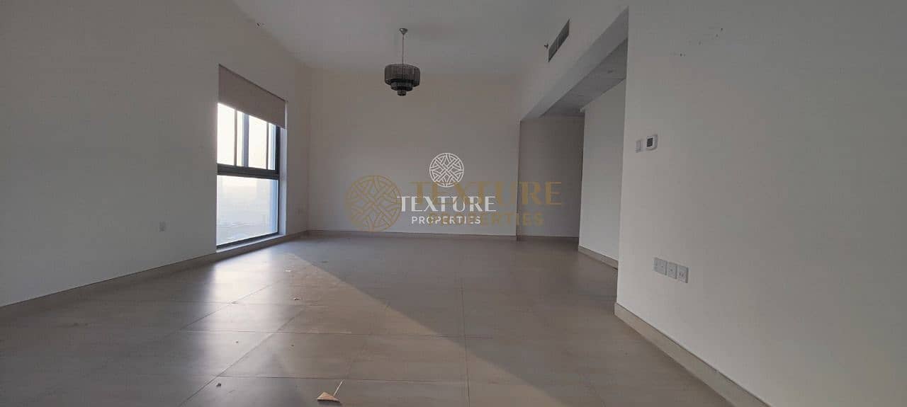 Spacious 1 Bedroom Apartment with Balcony||Close to Metro