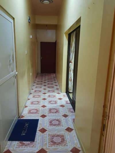 6 Bedroom Villa for Sale in Musherief, Ajman - Villa for sale in Ajman, Mushairif area, 10,000 feet, excellent location, and good price