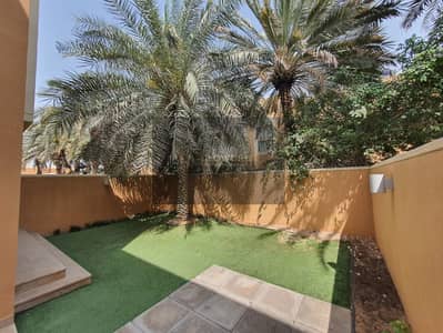 4 Bedroom Villa for Rent in Abu Dhabi Gate City (Officers City), Abu Dhabi - No Commission / Private Garden / 6 Payments/ 3 Weeks Free