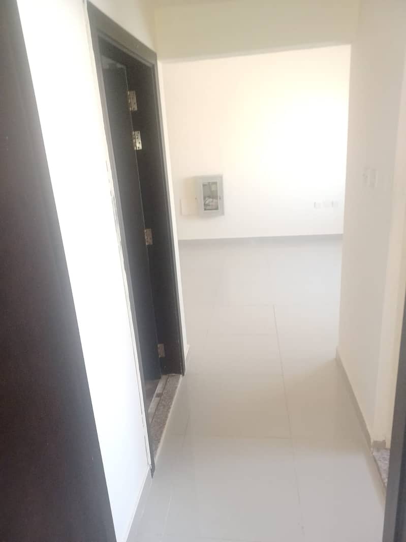 1 bedroom hall for rent in Al Jurf Area Ajman @ 16k