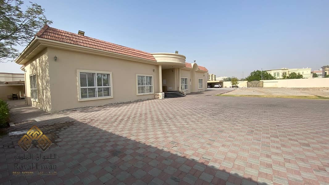 4 BEDROOM VILLA WITH HUGE PLOT SIZE FOR SALE IN AL MIZHAR 2