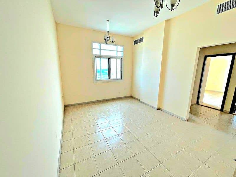 شقة في ذا سكوير 2،تجارية مويلح 2 غرف 29000 درهم - 6183993