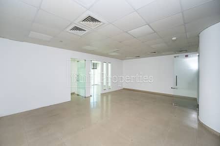 Office for Sale in Business Bay, Dubai - Fully Fitted | Near Metro | Vacant