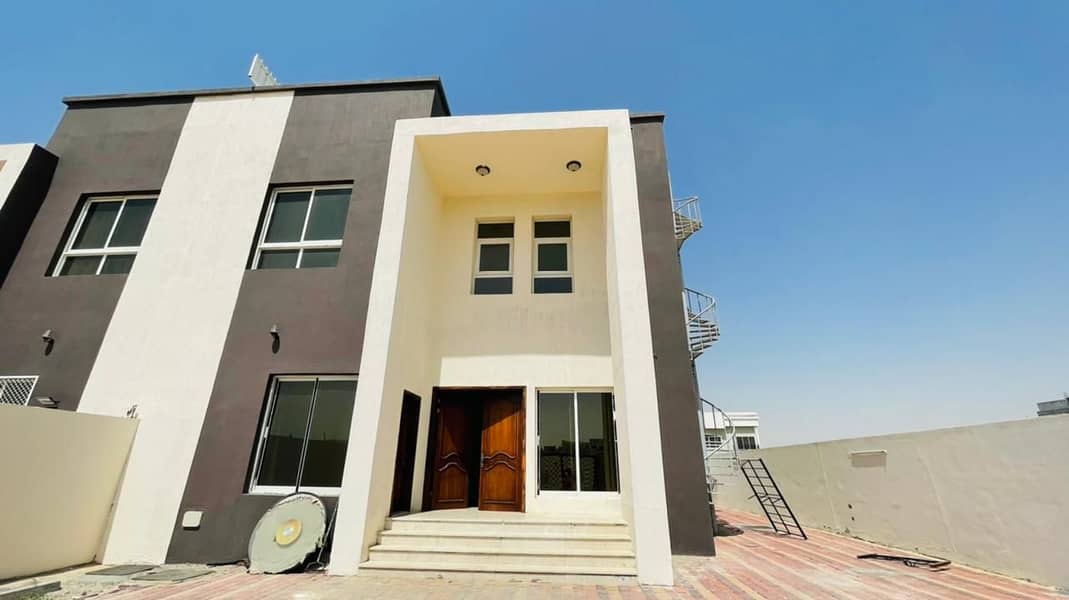 Spacious 4 Bedroom Duplex Villa Available For Rent in Hoshi In 90k.