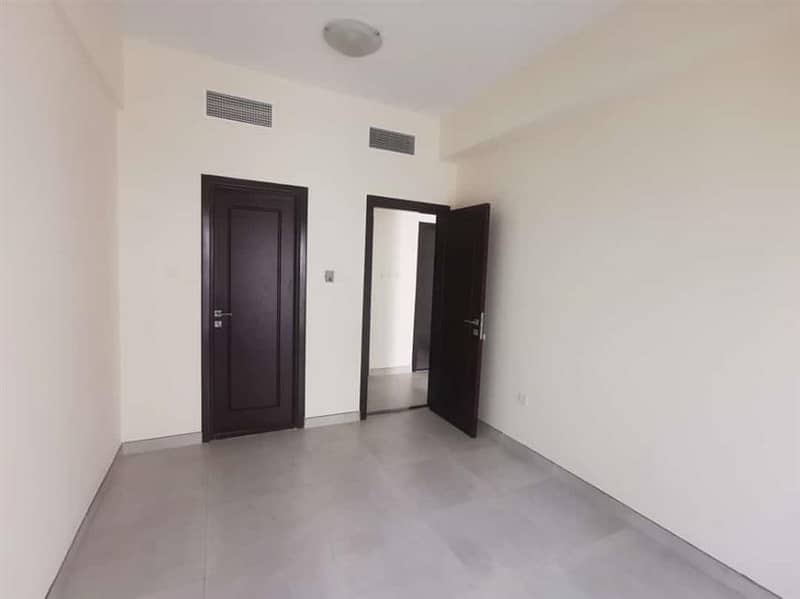 شقة في ليوان2 1 غرف 29999 درهم - 6568033